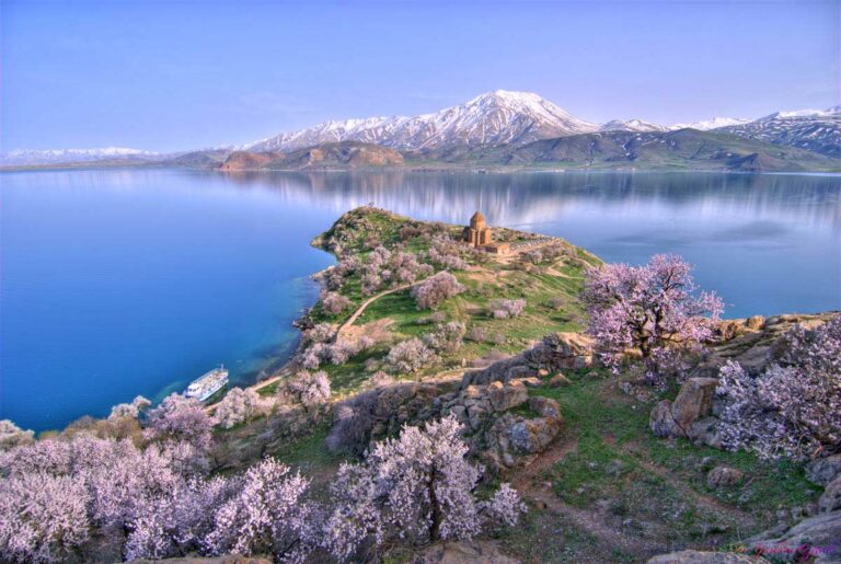 lake van